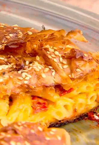1006-recipe-makaronopita.jpg 1006-recipe-makaronopita.jpg